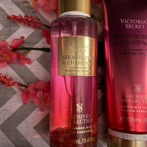 Victoria's Secret, Strawberries & Champagne Fragrance Lotion - Picture 2 of 3